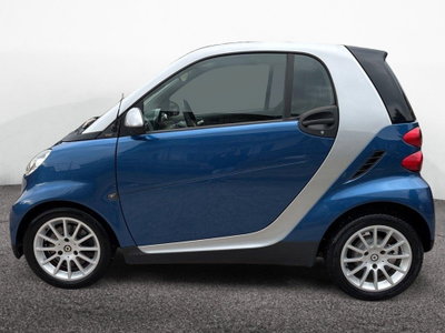 smart Fortwo 1000 52 kW MHD coupé pulse (2)