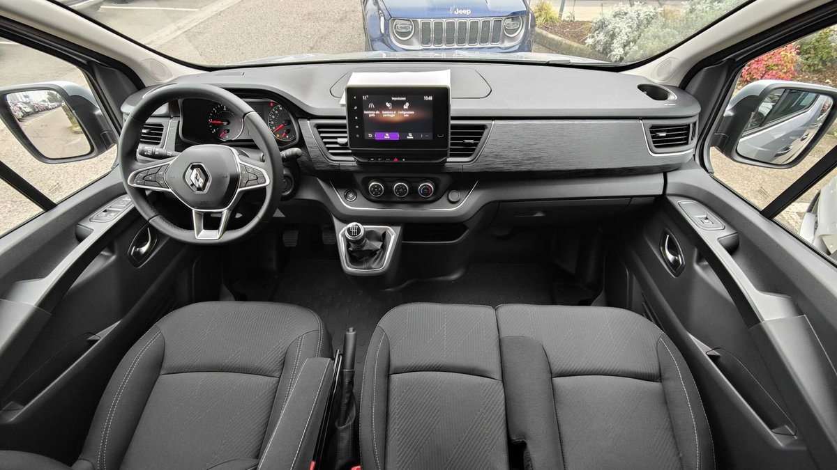 Renault Trafic Furgone BluedCi 150CV EDC PL-TN SpaceClass (11)