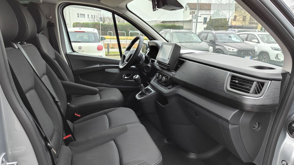 Renault Trafic Furgone BluedCi 150CV EDC PL-TN SpaceClass (18)