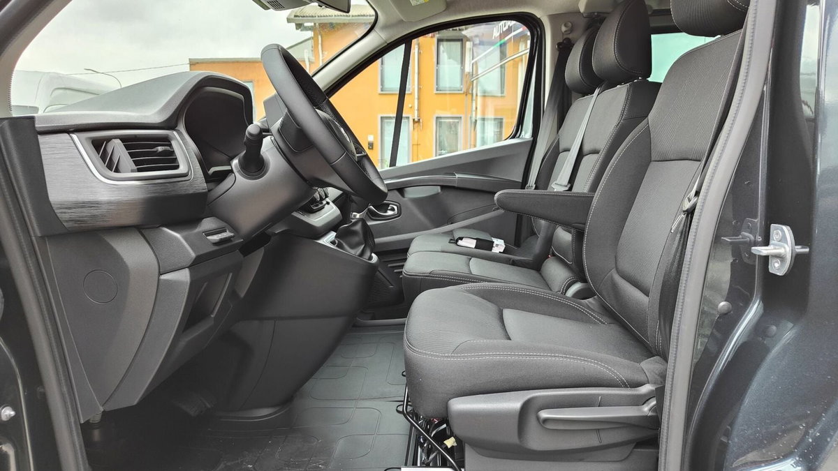 Renault Trafic Furgone BluedCi 150CV EDC PL-TN SpaceClass (8)