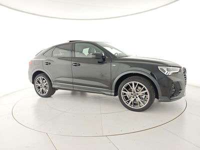 Audi Q3 Sportback 40 2.0 tdi Identity Black quattro 193cv s-tronic nuova