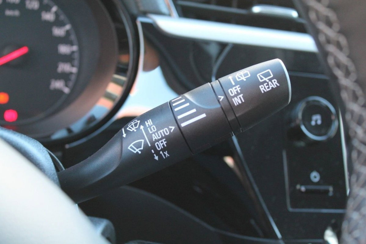 Opel Corsa 1.2 100 CV Edition (17)