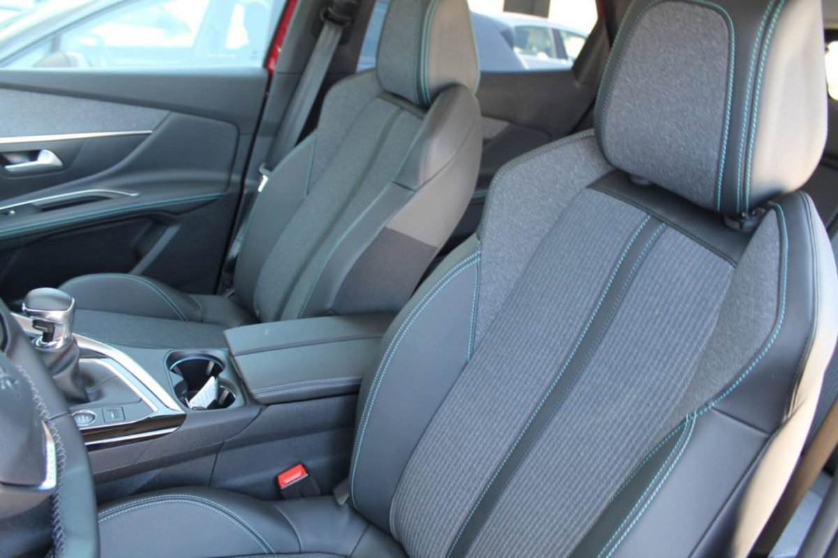 Peugeot 3008 BlueHDi 130 S&S Allure (10)
