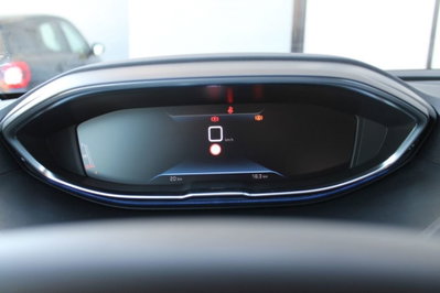 Peugeot 3008 BlueHDi 130 S&S Allure (14)