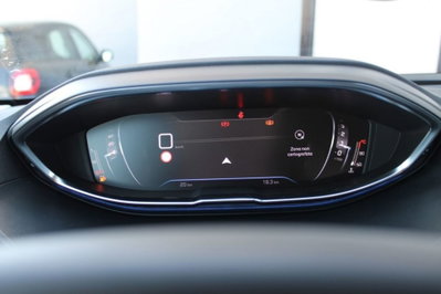Peugeot 3008 BlueHDi 130 S&S Allure (15)