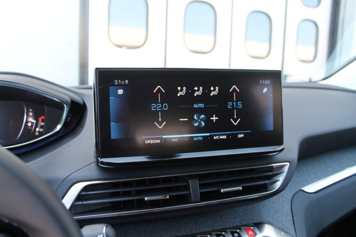 Peugeot 3008 BlueHDi 130 S&S Allure (20)