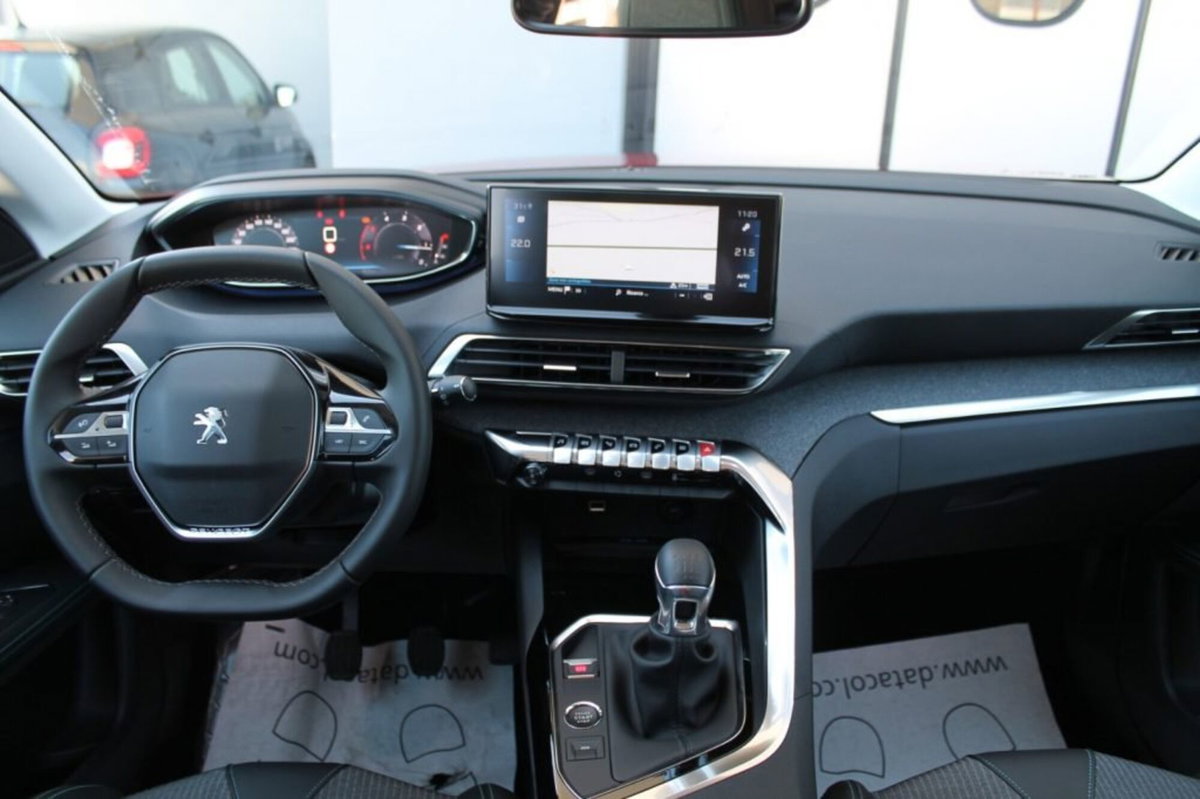 Peugeot 3008 BlueHDi 130 S&S Allure (7)