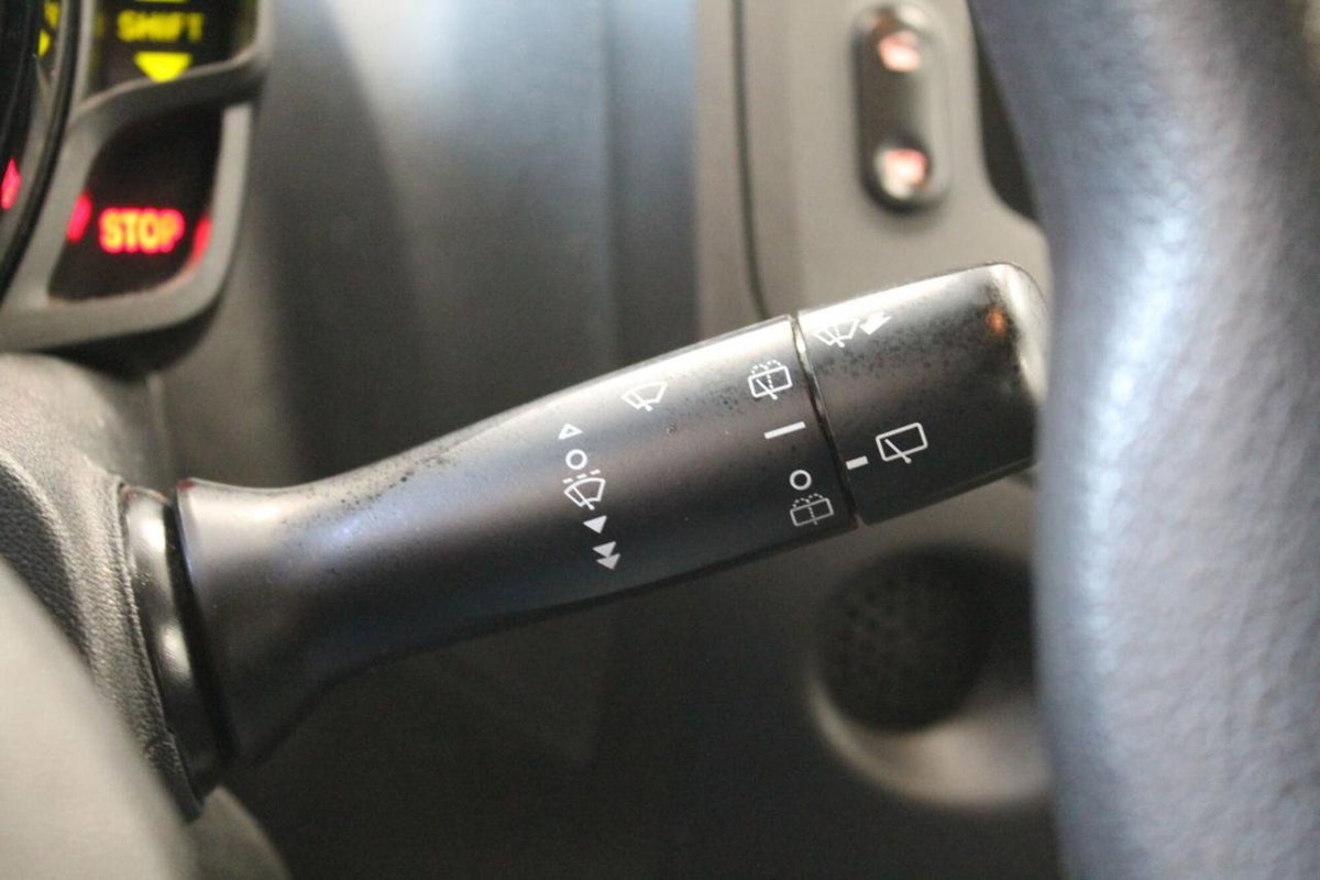 Toyota Aygo Connect 1.0 VVT-i 72 CV 5 porte x-play (16)