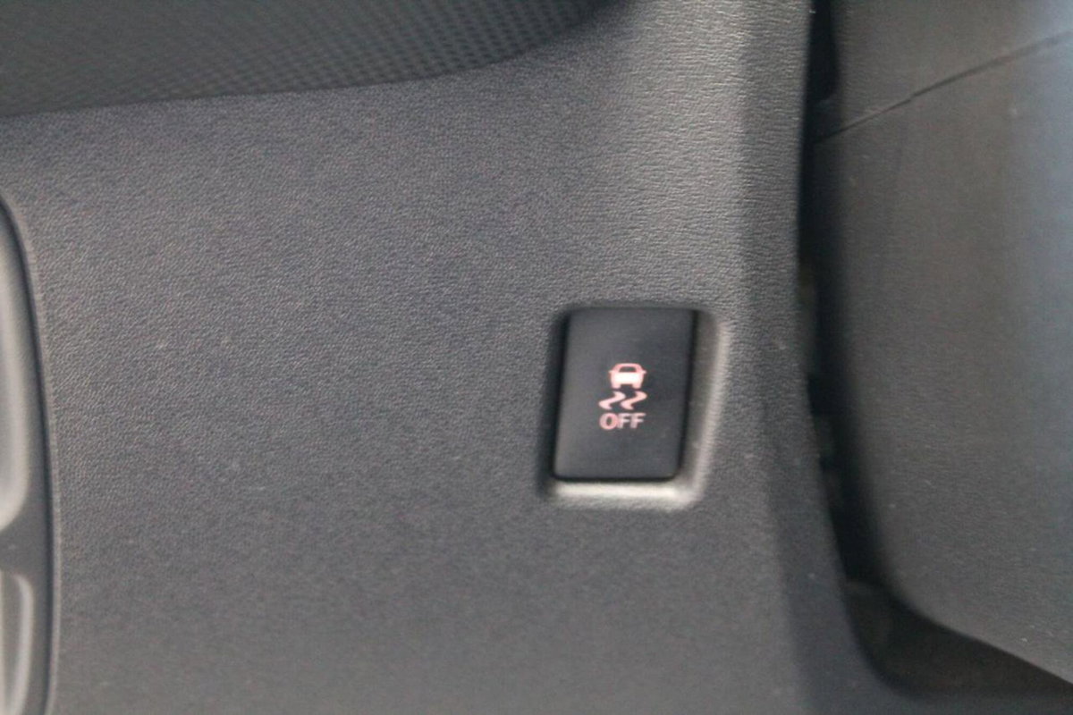 Toyota Aygo Connect 1.0 VVT-i 72 CV 5 porte x-play (17)