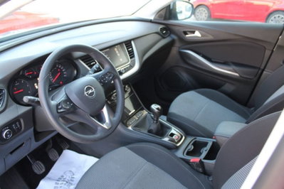 Opel Grandland X 1.5 diesel Ecotec Start&Stop Advance (7)
