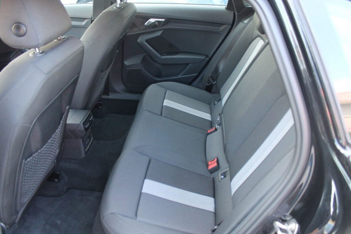Audi A3 Sportback 35 TDI S tronic Admired (9)