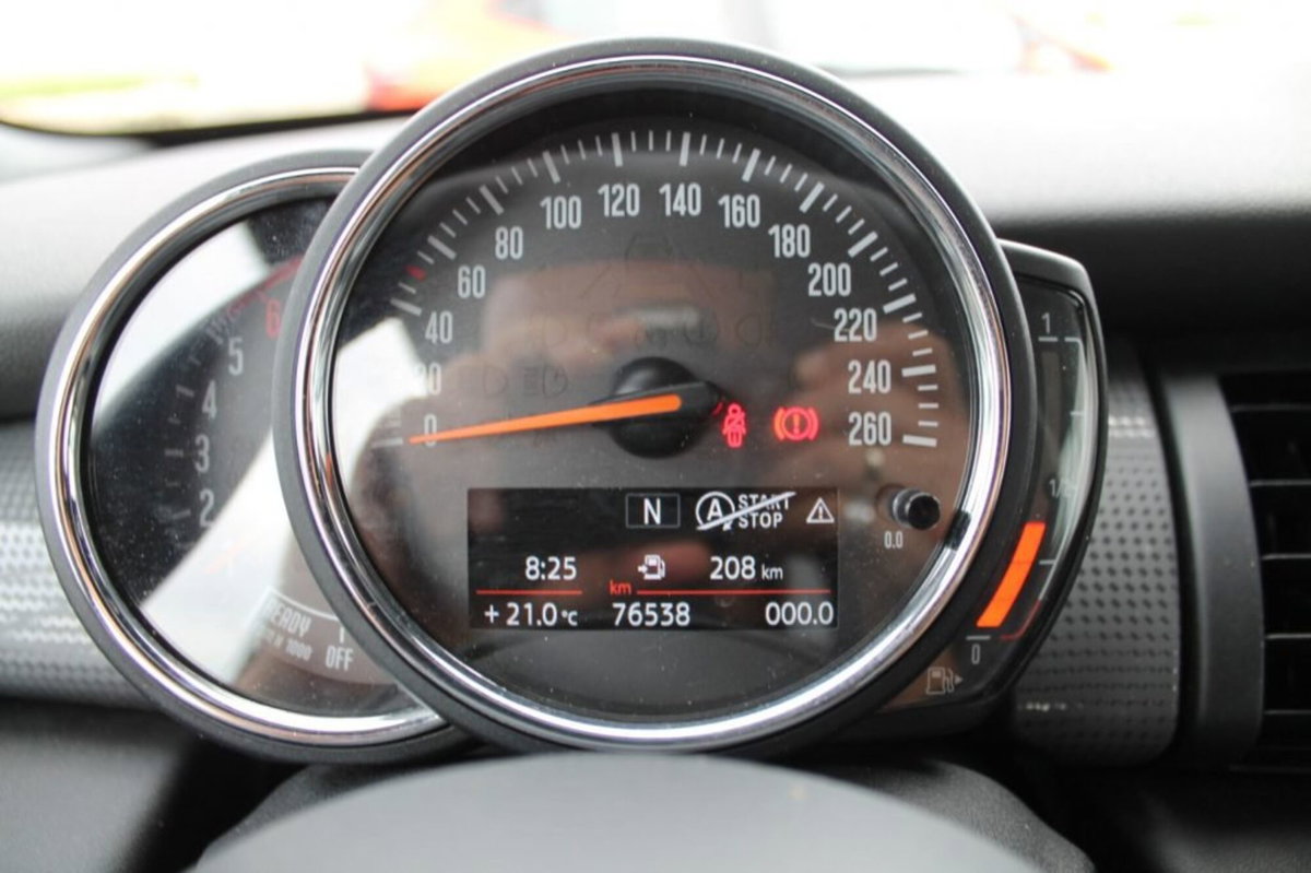 MINI Mini Cabrio 1.5 Cooper D Cabrio (17)