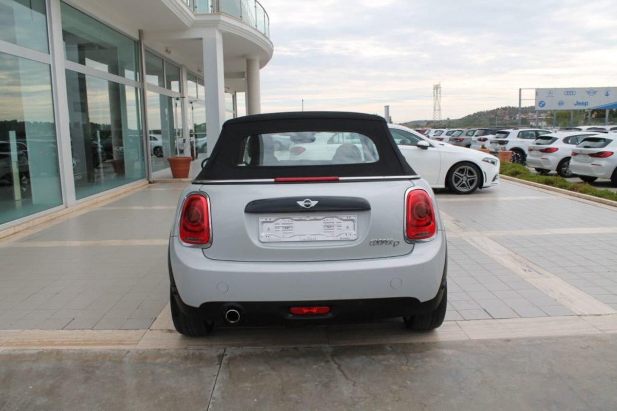MINI Mini Cabrio 1.5 Cooper D Cabrio (5)