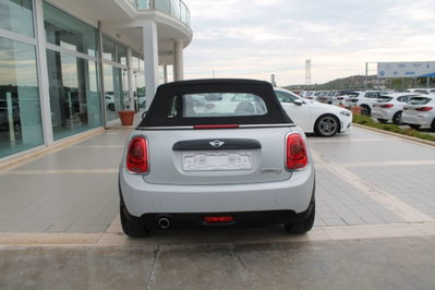 MINI Mini Cabrio 1.5 Cooper D Cabrio (5)