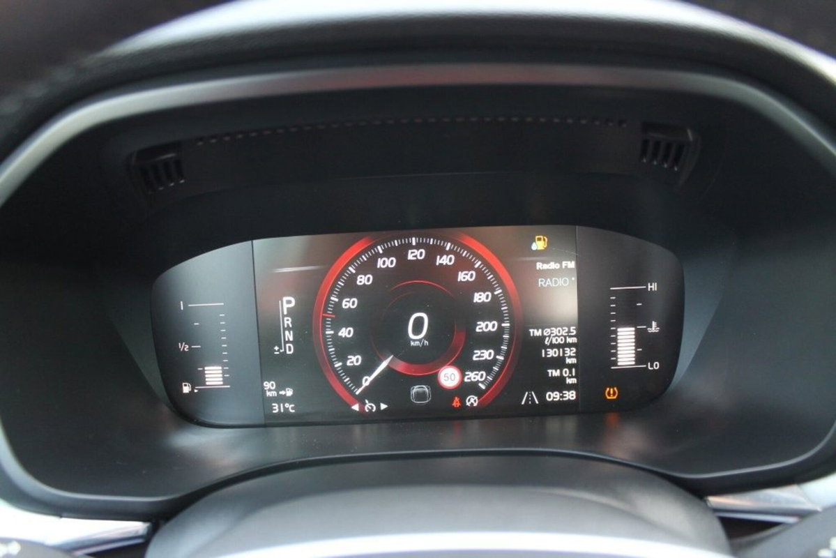 Volvo XC60 D4 Geartronic Business (10)
