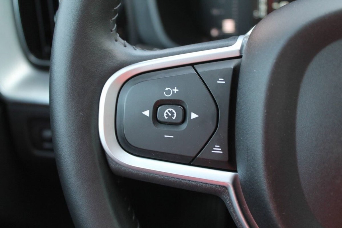 Volvo XC60 D4 Geartronic Business (11)