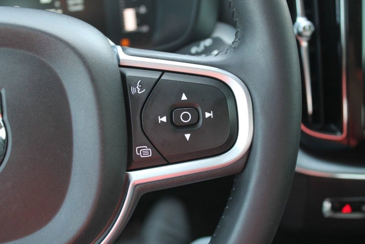 Volvo XC60 D4 Geartronic Business (12)