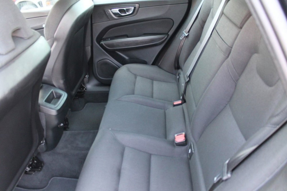 Volvo XC60 D4 Geartronic Business (9)