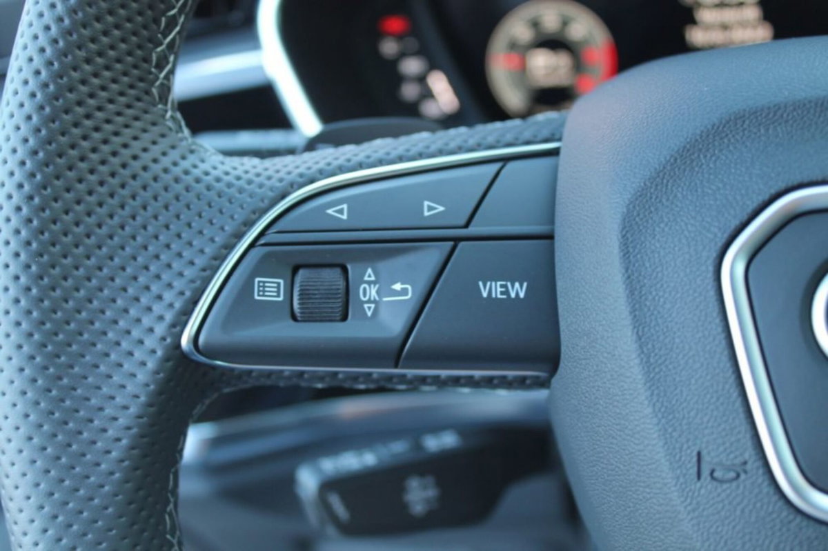 Audi Q3 Sportback 35 TDI quattro S tronic S line edition (11)