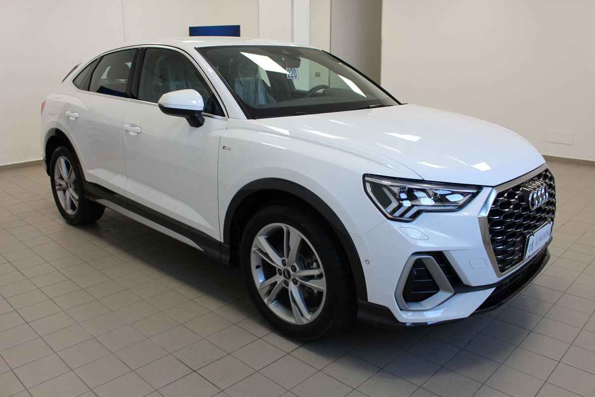 Audi Q3 Sportback 35 TDI quattro S tronic S line edition (3)