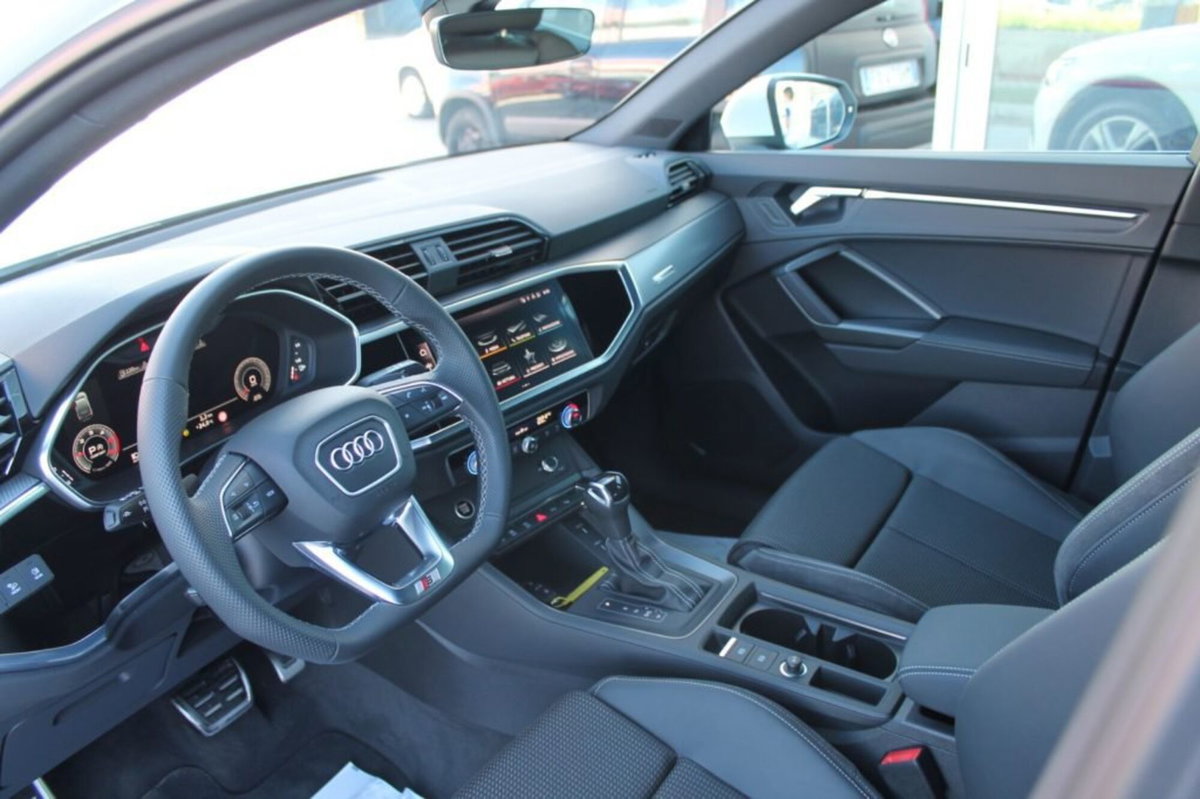 Audi Q3 Sportback 35 TDI quattro S tronic S line edition (7)