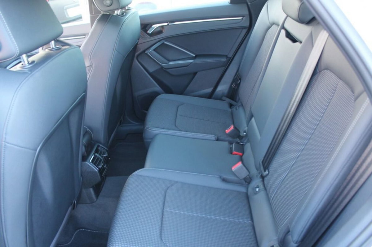 Audi Q3 Sportback 35 TDI quattro S tronic S line edition (9)