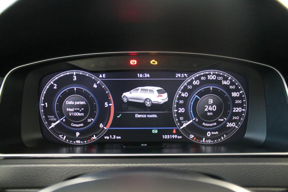 Volkswagen Golf Variant 2.0 TDI DSG Executive BlueMotion Tech. (10)