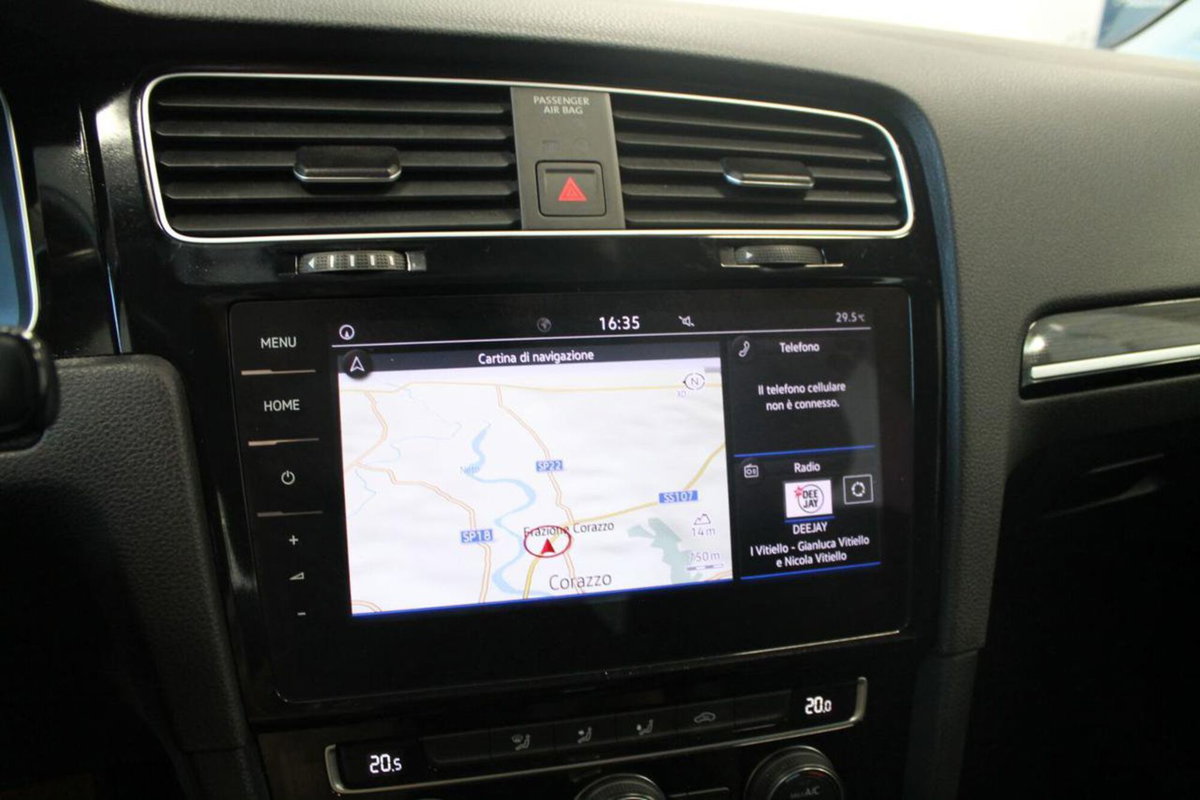 Volkswagen Golf Variant 2.0 TDI DSG Executive BlueMotion Tech. (18)