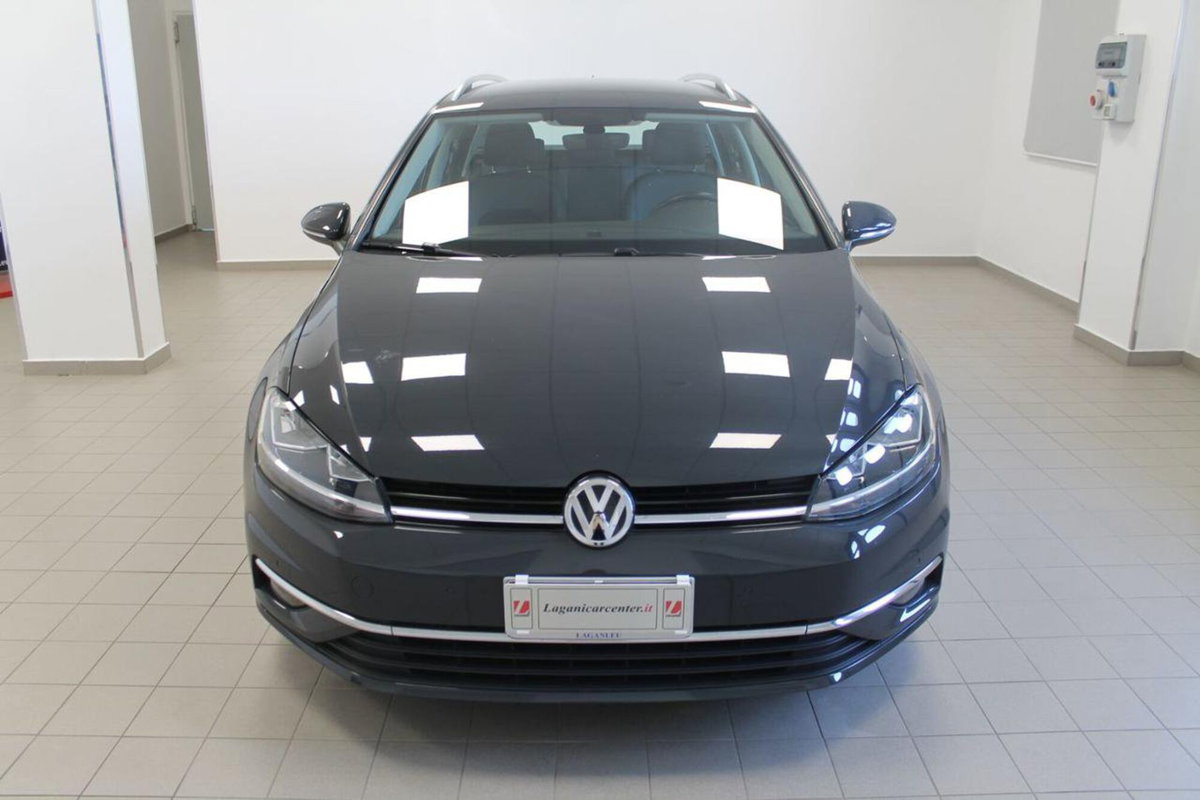 Volkswagen Golf Variant 2.0 TDI DSG Executive BlueMotion Tech. (2)