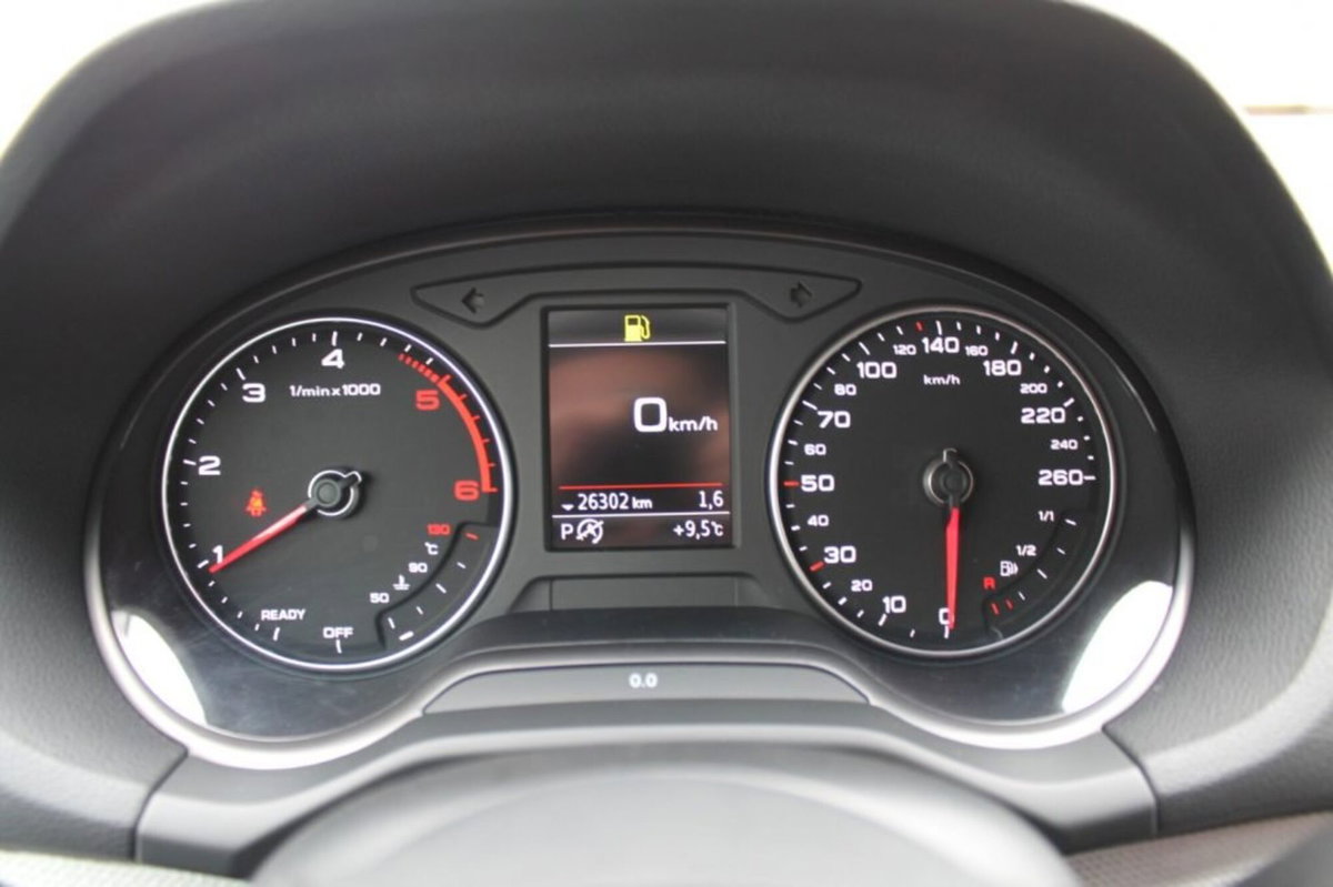Audi Q2 Q2 30 TDI S tronic Business (10)