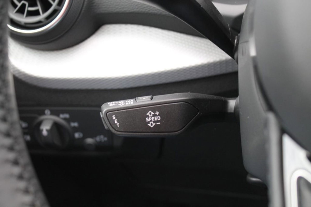 Audi Q2 Q2 30 TDI S tronic Business (14)
