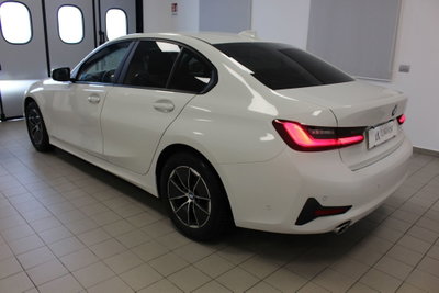 BMW Serie 3 318d Business Advantage (6)