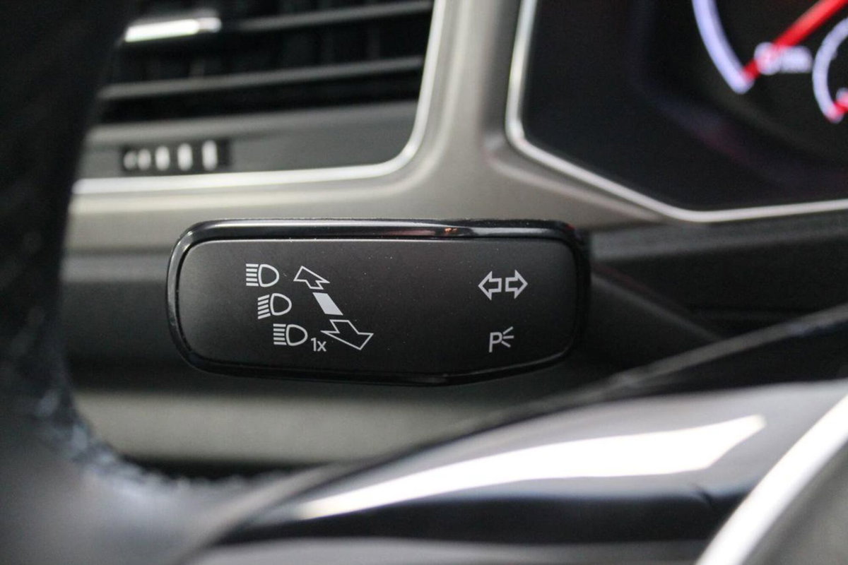 Volkswagen T-Roc 1.6 TDI SCR Style BlueMotion Technology (13)