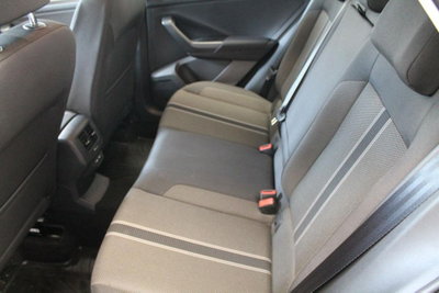Volkswagen T-Roc 1.6 TDI SCR Style BlueMotion Technology (9)