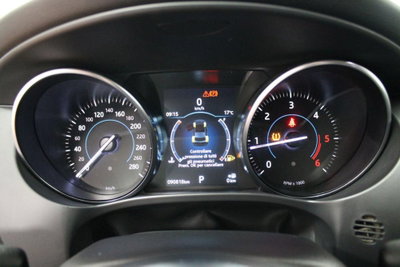 Jaguar F-Pace 2.0 D 180 CV AWD aut. Prestige (11)