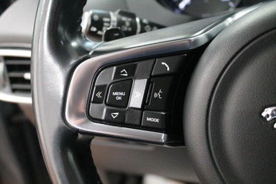 Jaguar F-Pace 2.0 D 180 CV AWD aut. Prestige (12)