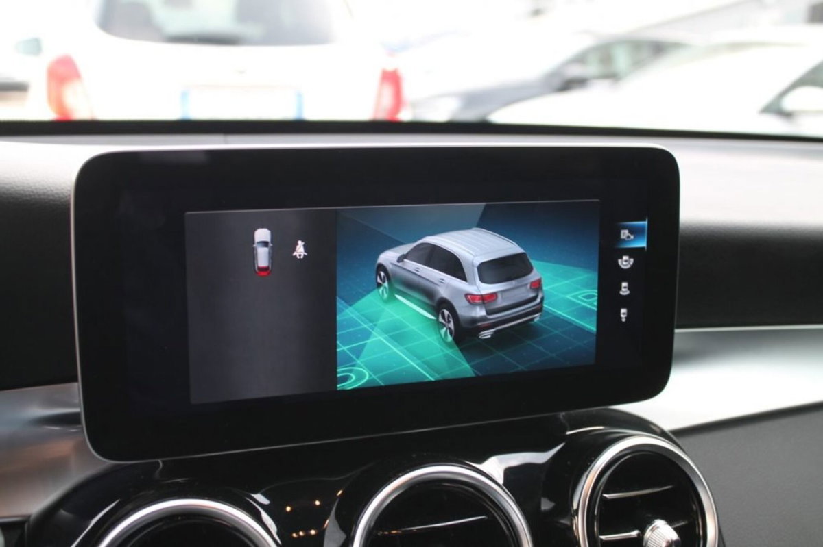 Mercedes-Benz GLC SUV 200 d 4Matic Business (19)