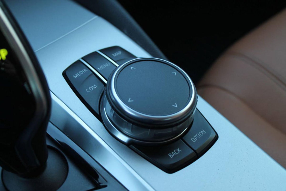 BMW Serie 5 520d xDrive Sport (19)