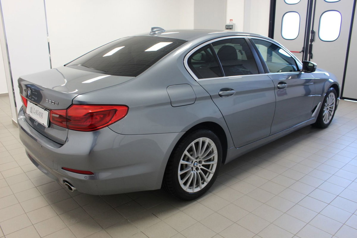 BMW Serie 5 520d xDrive Sport (4)