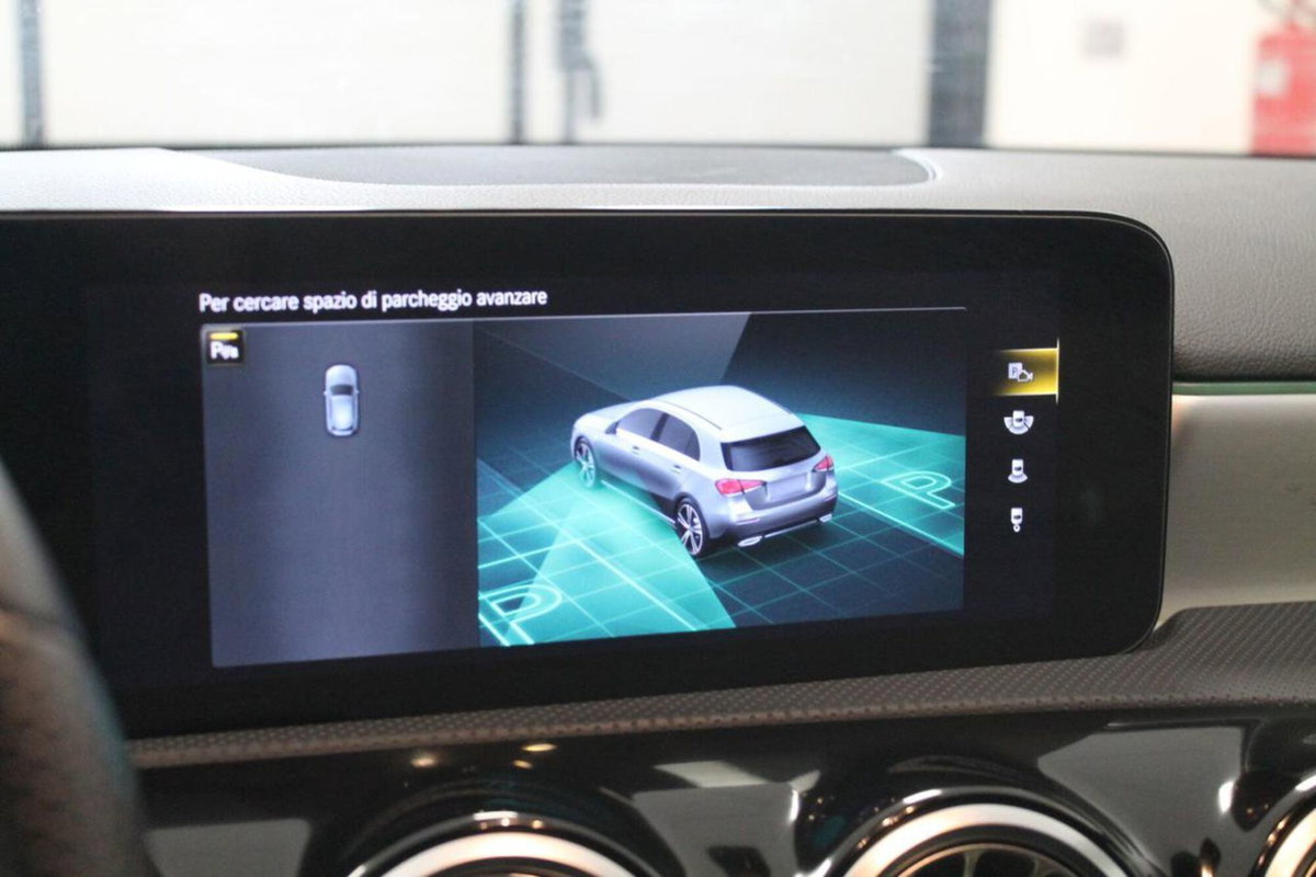 Mercedes-Benz Classe A 200 d Automatic Premium (19)