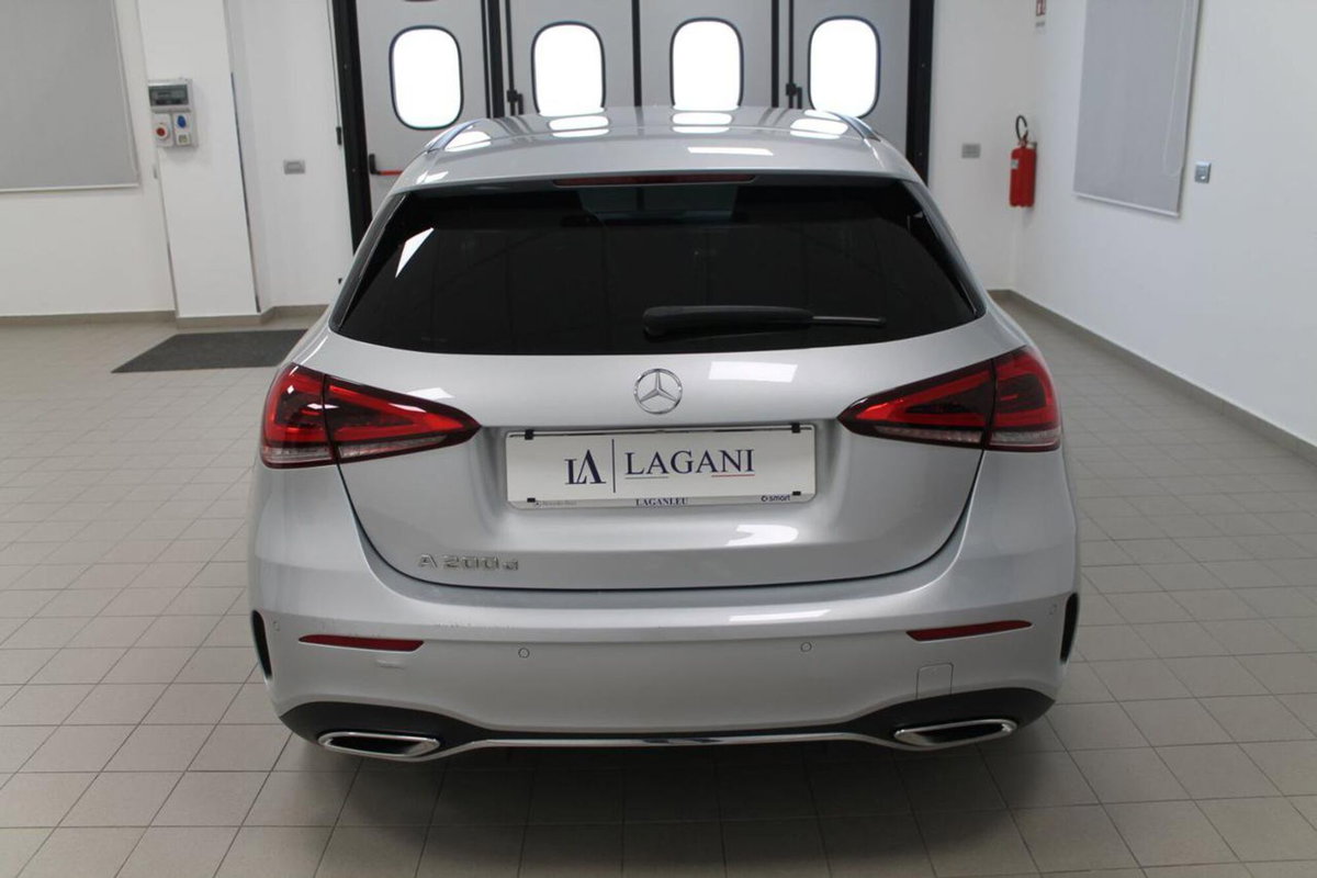 Mercedes-Benz Classe A 200 d Automatic Premium (5)