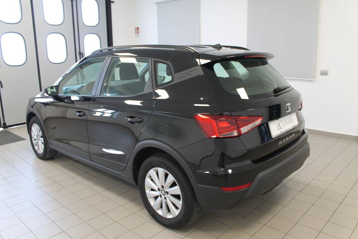 SEAT Arona 1.6 TDI 95 CV Style (6)
