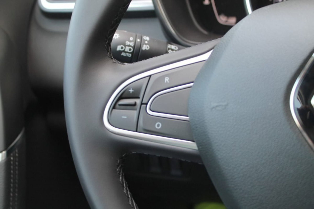 Renault Kadjar dCi 8V 115CV EDC Intens (12)