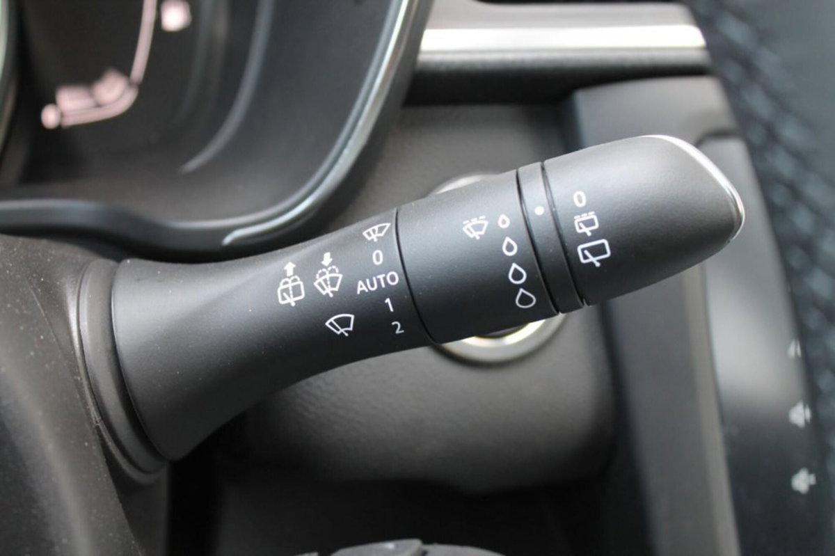 Renault Kadjar dCi 8V 115CV EDC Intens (15)