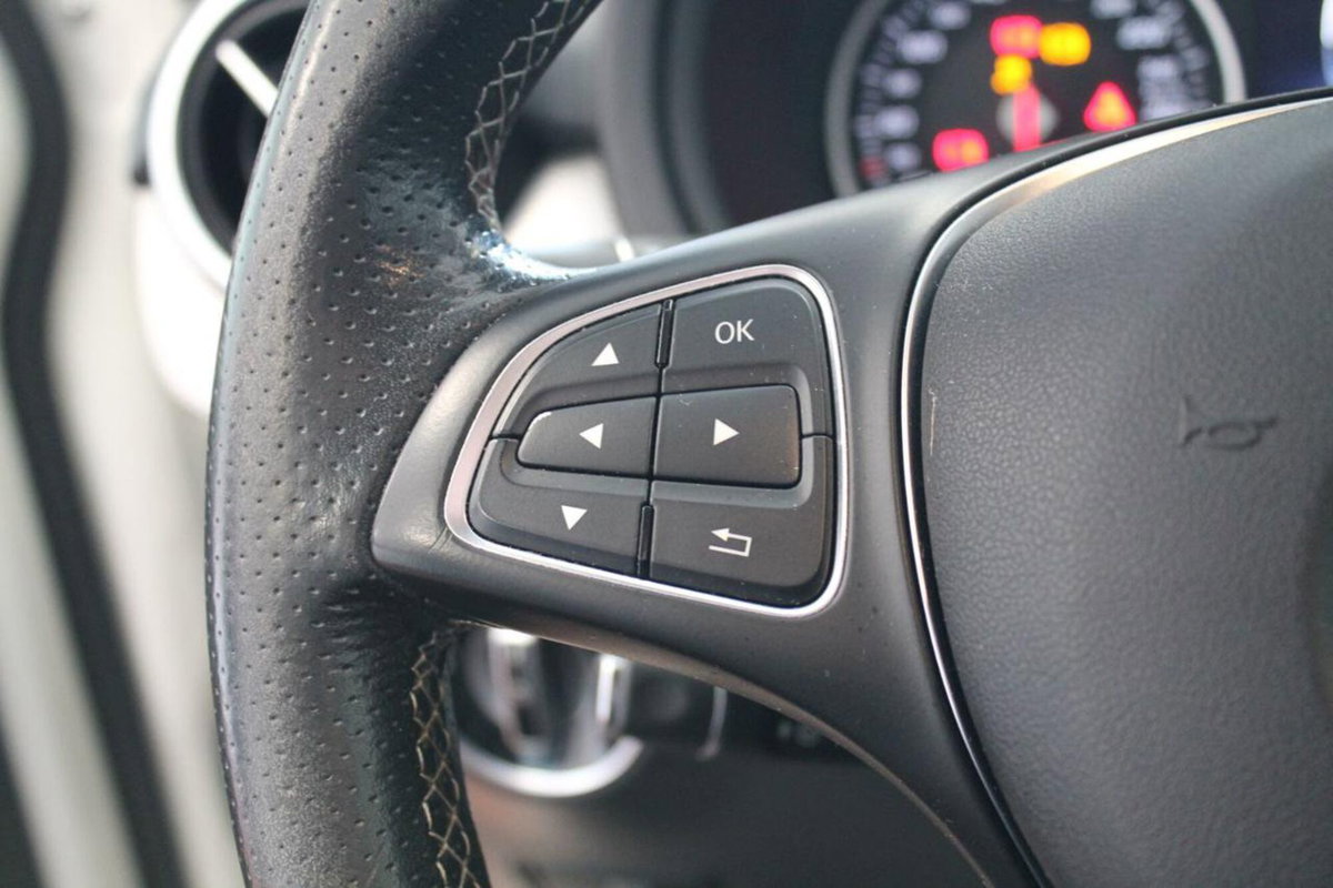 Mercedes-Benz Classe B 180 d Sport (11)