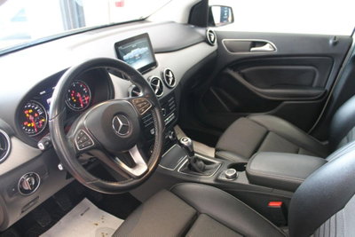Mercedes-Benz Classe B 180 d Sport (7)