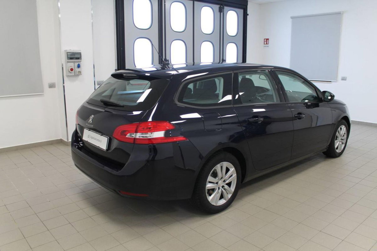 Peugeot 308 SW BlueHDi 130 S&S Business (4)
