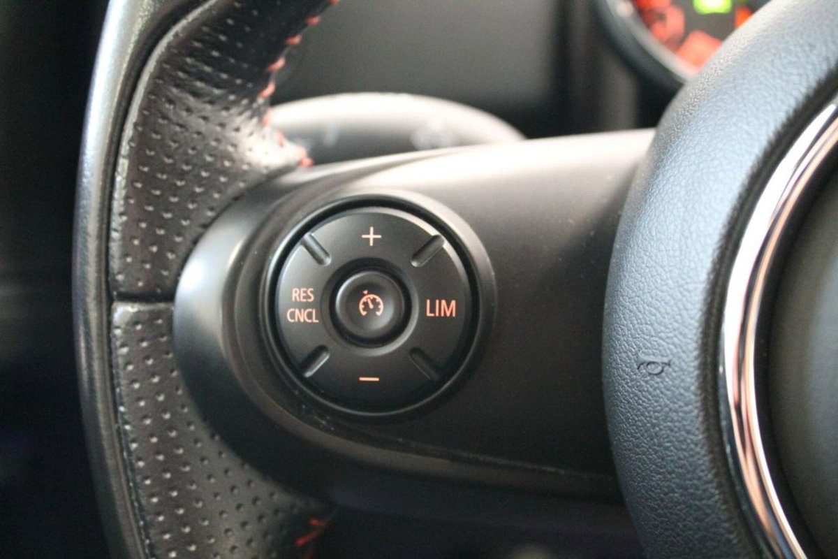 MINI Mini Countryman 2.0 Cooper D Business Countryman (11)