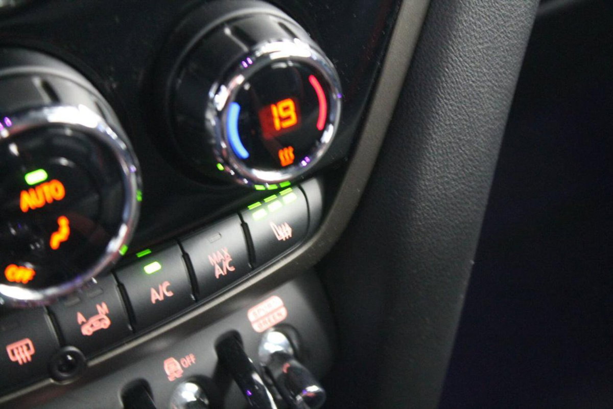 MINI Mini Countryman 2.0 Cooper D Business Countryman (17)