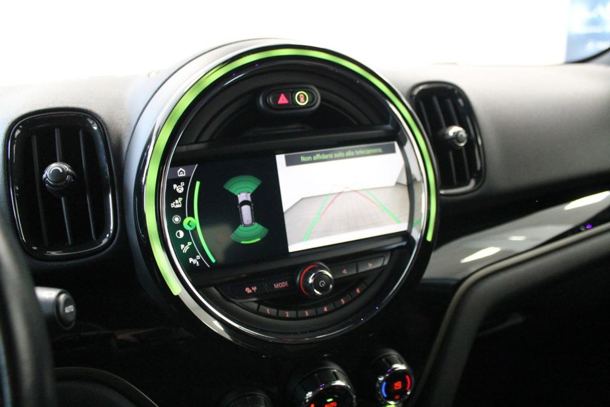 MINI Mini Countryman 2.0 Cooper D Business Countryman (19)
